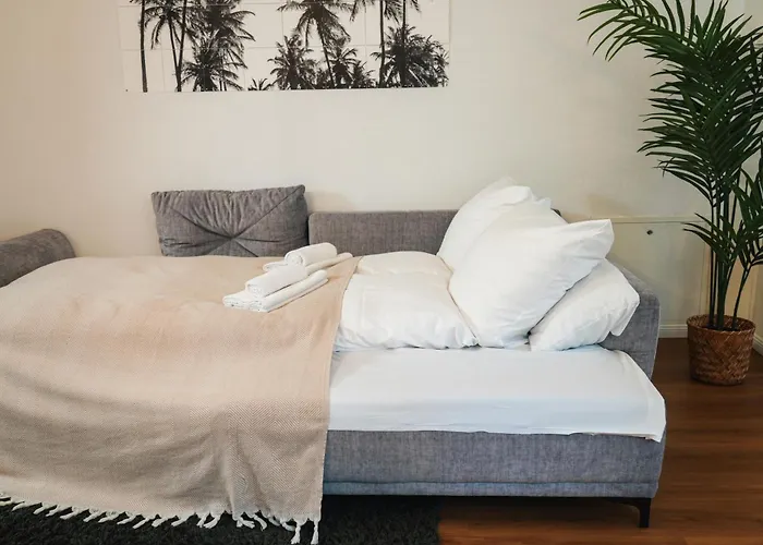 Global Living - Design Apartment I Central I Beamer I Kitchen I Terrace I Berlin